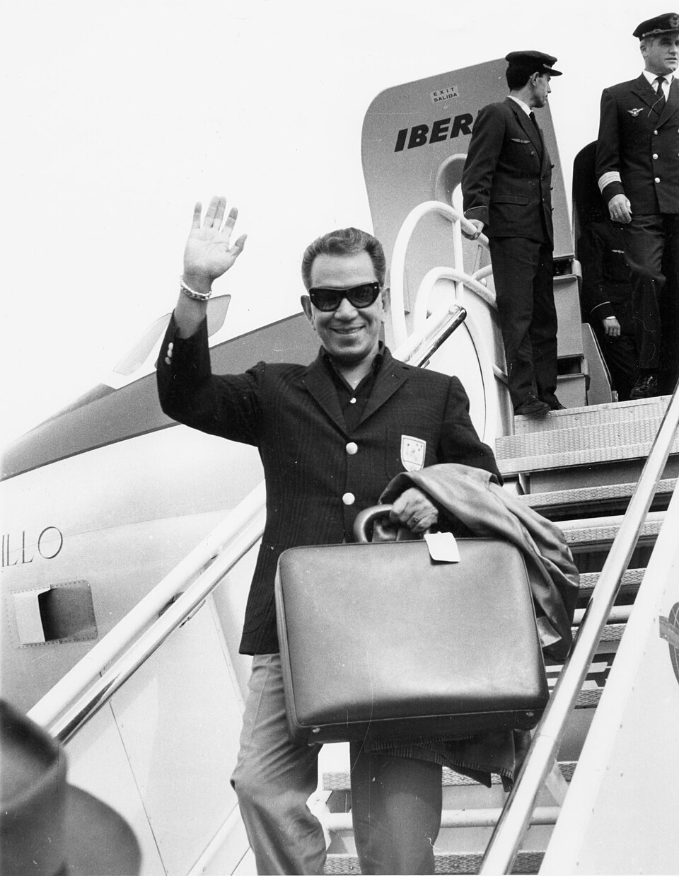 La carta natal de Cantinflas: cuatro llaves abiertas, la palabra en su trono — y la única llave cerrada la abrió regalando