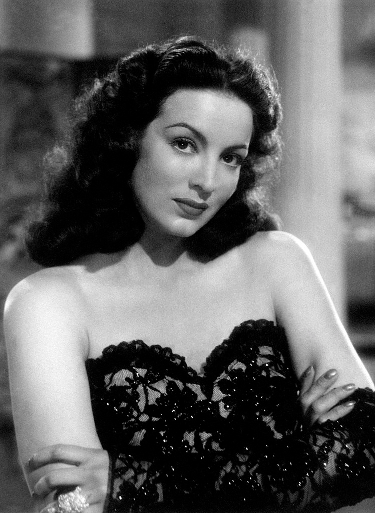La carta natal de María Félix: cinco dones, el Sol en la cámara de la fuerza — y un trono que ella misma construyó